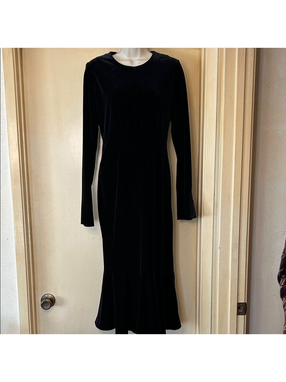 IM Vely Long Sleeve Velvet Black Dress with Flare Hem size M